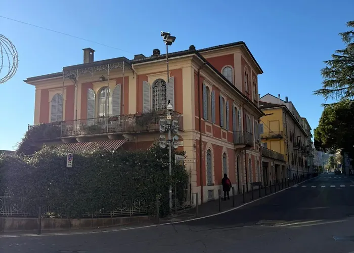 Lejlighed Chic Brand New At Palazzo Giuliani In Verbania Intra