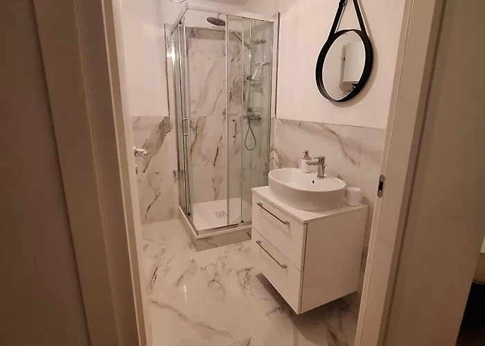 Chic Brand New At Palazzo Giuliani In Verbania Lejlighed *